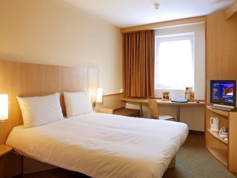 Ibis Birmingham Bordesley Hotel Esterno foto